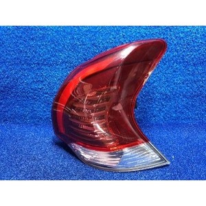 Luz Trasera Derecha 3008 (Lado Derecho/Pasajero) Usada 9805510480 - Product Image 1