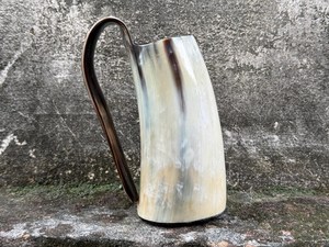 Mug à boire en corne de buffle, design classique viking, éco-responsable, durable, fait main, passe au lave-vaisselle, haute qualité. - Product Image 5