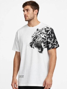 ONETEN APPAREL เสื้อยืดแขนสั้นผู้ชายสีขาวคอกลมทรงปกติพิมพ์ลายเสือดำ - Product Image 4