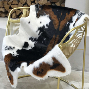 Tapis et carpettes en cuir de vache véritable, teint en vert foncé, avec poils, faits à la main, pour la décoration de la maison et du bureau - Product Image 3