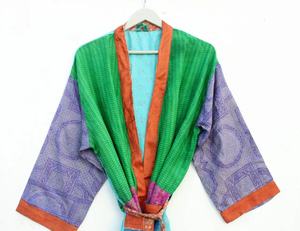 Kimono en soie Boho Robe en soie Sari Kimono en soie pour femmes - Product Image 2