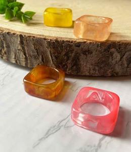 Anillos de Resina Hechos a Mano Modernos para Mujer – Anillos de Joyería Elegantes para Fiestas, Playa y Uso Diario - Product Image 3