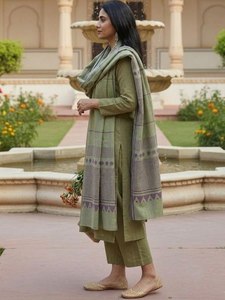 Traditional GREEN Floral Printed Cotton <b>Kurta</b> Set With Dupatta Loose Fit Floor-Length Casual Wear <b>For</b> <b>Women</b> India Pakistan Style - Product Image 4