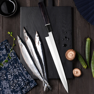 Couteau de chef artisanal de style japonais LEGACY BLADES en acier à haute teneur en carbone, ambidextre, finition polie, manche en bois, compatible lave-vaisselle - Product Image 1