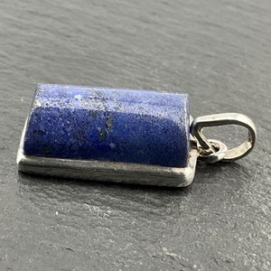 Collier pendentif vintage en argent sterling et lapis-lazuli, fait main, bijou en pierre précieuse bleue, cadeau élégant pour femme - Product Image 4