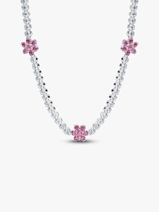 Elegante Collar de Diamantes con Flores Rosadas en Oro Sólido de 18K |   Collar de Lujo con Colgante de Flor para Mujer, Diseño de Zafiro Rosa, Regalo - Product Image 2