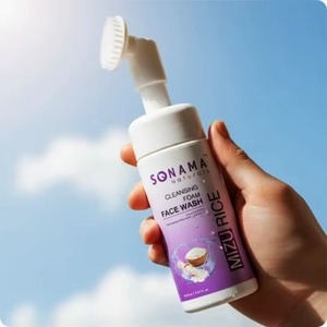 Mousse nettoyante pour le visage au riz Mizu de qualité supérieure pour éliminer la saleté et les impuretés avec un soin hydratant et nettoyant en douceur - Product Image 3