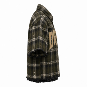 Chemise à carreaux oversize Y2K streetwear personnalisée avec ourlet brut, boutonnée, logo en strass et chenille, manches courtes, vente en gros - Product Image 4