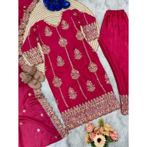 Hermoso conjunto de top y dupatta con bordados elaborados para salwar kameez de boda, hecho de poliéster. - Product Image 1