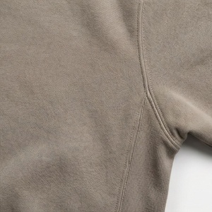 Hoodie surdimensionné élégant pour homme, design vintage délavé avec poche avant, confortable, personnalisable pour l'hiver. - Product Image 5