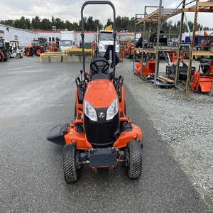 Tractor agrícola Kubota BX1880 4x4 usado de alta calidad con función de cortadora de césped, ideal para la agricultura moderna y el cuidado preciso del terreno. - Product Image 2