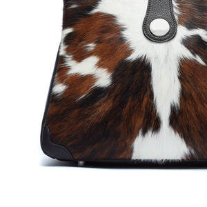 Bolso de cuero, personaliza el logo, personaliza el color, personaliza el tamaño, piel de vaca con pelo, otros accesorios, producto de moda de alta calidad - Product Image 4