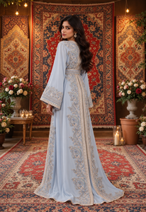 Caftán Marroquí de Terciopelo Color Ciruela Mishkat Couture, Bordado a Mano Intrincado, Cuello en V, Manga Larga, Largo Maxi, Corte Holgado, para Mujeres Musulmanas - Product Image 2