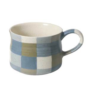 Taza de cerámica hecha a mano con diseño a cuadros, acabado mate, estilo retro para té de la tarde y uso doméstico. - Product Image 2