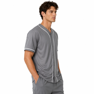 Maillot d'équipe léger offrant un confort doux et une coupe flexible pour les séances d'entraînement et les matchs de compétition destiné aux joueurs actifs. - Product Image 2