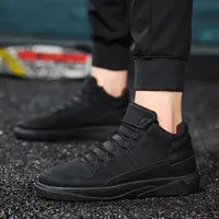 Nouvelles baskets rouges pour hommes, chaussures décontractées en cuir à tige haute, baskets streetwear hip-hop, chaussures de skateboard pour hommes, zapatillas hombre