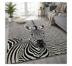 Tapis imprimé zèbre noir et blanc avec un motif de portrait de zèbre détaillé, idéal pour la décoration moderne du salon. - Product Image 1