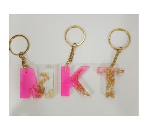 Resin handmade keychain <b>Custom</b> Letter Personalized keychain Gift Keychain Wholesale Price Handcrafted Couples Keychain - Product Image 4
