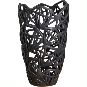 Florero Alto de Metal de Diseño Elegante con Acabado Dorado para Decoración de Mesa, Hogar y Bodas - Product Image 4