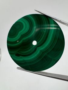 หน้าปัดนาฬิกา A K Gems Natural Malachite รุ่น GMC-1058W28.5 มม. หน้าปัดกลมขัดเงาด้านเดียว ความหนา 0.6 มม. - Product Image 2