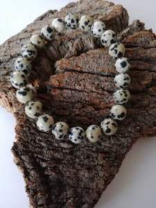 Venta al por mayor dálmata jaspe piedra amor pulseras ágata natural piedra preciosa en estilo redondo idea de regalo de negocios - Product Image 2