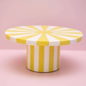 Elegante Soporte de Resina Hecho a Mano para Exhibición de Pasteles, Bandeja Decorativa para Pasteles, Cupcakes, Muffins y Eventos Especiales - Product Image 2