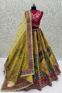 Precio de Fábrica OEM Lehenga Choli Premium Multicolor con Encaje y Bordado Elaborado, Traje Tradicional Étnico Indio para Fiesta de Verano - Product Image 3