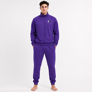 Chándal ligero para hombre que ofrece una comodidad suave para sesiones de gimnasio, jogging, correr, entrenamiento deportivo y un estilo casual diario. - Product Image 1