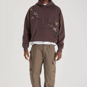 Sudadera cómoda de forro polar con bordado atractivo, ideal para usar en capas y ocasiones informales. - Product Image 5