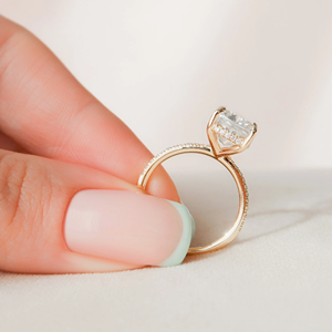 Bague de fiançailles Royal Ring avec diamant taille coussin, or 14 carats, diamant de laboratoire certifié IGI, bijoux classiques pour femme - Product Image 4