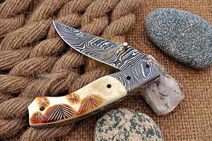 Damascus Steel Drop Point Folding <b>Knife</b> With <b>Bone</b> <b>Handle</b> And Thumb Knob Pocket <b>Knife</b> For Hunting Outdoor Use - Product Image 4