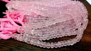 Perles de quartz rose naturel facettées en rondelles de 7 à 9 mm, vendues par brin de 8 pouces de long - Product Image 2