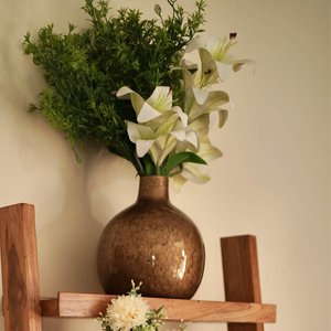 Floral Elegance Handmade Minimalist Tabletop Vase Gold Finish Ceramic Decorative <b>Bowl</b> - Product Image 5