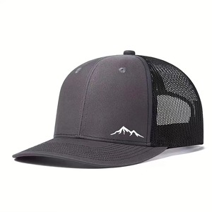 Casquette Snapback Noire à 6 Panneaux, Réglable avec Boucle Cuivre Argentée, Unisexe, Style Décontracté, en Tissu Sergé Couleur Unie, Effet Délavé avec Chaînes - Product Image 5