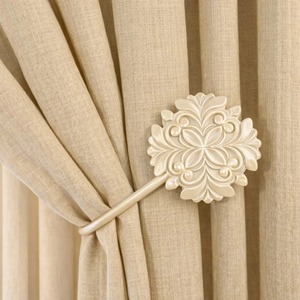 Gancho Decorativo Moderno para Cortinas, Organizador Elegante para Sujetar Cortinas y Realzar Interiores, de la India - Product Image 2