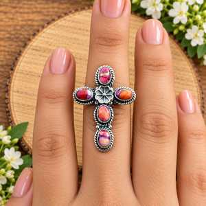 Bague en argent sterling 925 faite à la main avec turquoise coquille de palourde épineuse - Motif croix centrale fleurie avec bordure en corde style sud-ouest - Product Image 3