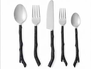 Ensemble de couverts élégant en acier inoxydable avec un design raffiné, parfait pour les dîners et les célébrations de mariage - Product Image 1