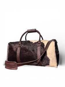 กระเป๋าหนังแท้ลายขนวัว ดีไซน์วินเทจ พร้อมซิป พกพาสะดวก สำหรับเดินทาง จุของได้เยอะ รุ่น LHDB-0132 - Product Image 4