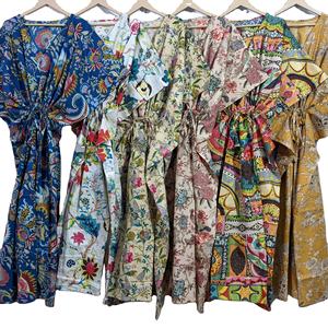 Robe kaftan d'été en coton taille adulte faite à la main imprimé floral ample Streetwear conception sans manches tissu tricoté taille naturelle - Product Image 1