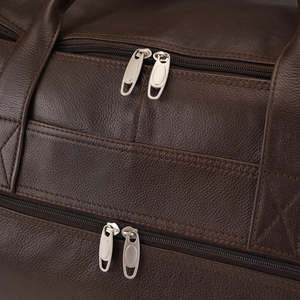 Sac de voyage vintage en cuir pleine fleur grande capacité, élégant, idéal pour les hommes, parfait pour les voyages en avion - Product Image 4