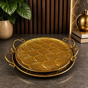 Bandeja Decorativa Redonda de Latón, Estilo Art Deco, con Grabado Floral y Asas - Product Image 2
