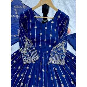 Belle robe et pendentif Anarkali avec Dupatta fantaisie pour les soirées et les occasions spéciales - Product Image 5