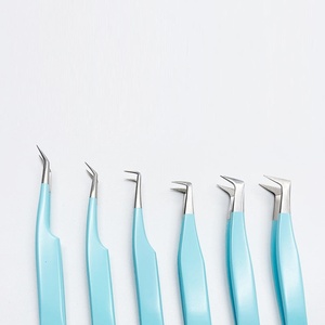 แหนบดึงขนตา RMI Silver Shin Tip สีฟ้าเคลือบผงป้องกันไฟฟ้าสถิตย์ ขนาด 10 มม. ด้ามจับแบบ Plane Grip ทำจากสแตนเลส - Product Image 2