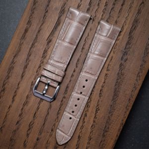 Correa de reloj de piel de cocodrilo lista para portafolios con grano natural auténtico para la fabricación de relojes de lujo, opción de acabado. - Product Image 2