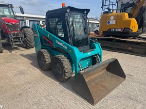 Chargeuse sur chenilles Sunward SWTL4528 avec moteur Kubota conforme à la norme EU Stage V et cabine fermée pour travaux de terrassement et chargement de matériaux - Product Image 4