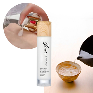 เซรั่มบำรุงผิวหน้าสูตรเข้มข้น สารสกัดจากสาเก ช่วยเติมความชุ่มชื้น ฟื้นฟูผิว ลดเลือนริ้วรอย ต่อต้านอนุมูลอิสระ ผิวขาวกระจ่างใส รับผลิตแบรนด์ส่วนตัว ขายส่ง ราคาพิเศษ - Product Image 1