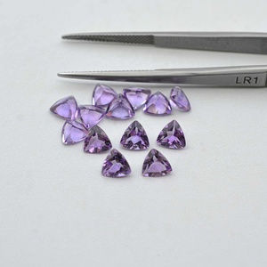 Piedra Preciosa Suelta de Amatista Brasileña Púrpura Natural de 8 mm, Forma Trillón Facetada, Certificada por IGI, Directamente del Fabricante en India, Alibaba - Product Image 3