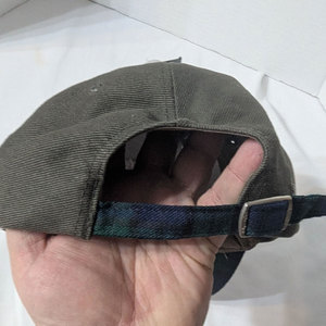 Gorra de golf al por mayor con soporte para tee, fabricante de gorras ligeras de alto rendimiento para deportes y suministro minorista - Product Image 6