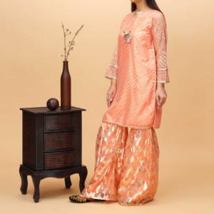 ชุดราตรีผ้าโปร่งประดับชุดสูท PS4227 2ชิ้น - Product Image 2