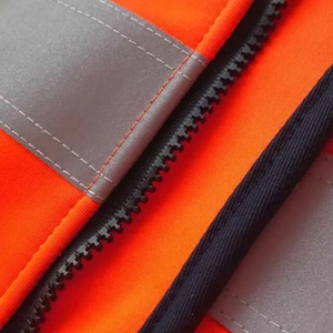 Ropa de Trabajo de Seguridad ANSI Clase 1 con Cuello Alto Personalizado, Cierre de Cremallera, Combinación de Dos Colores, Cinta Reflectante Ancha Multicolor y Luz LED de Alta Visibilidad - Product Image 6